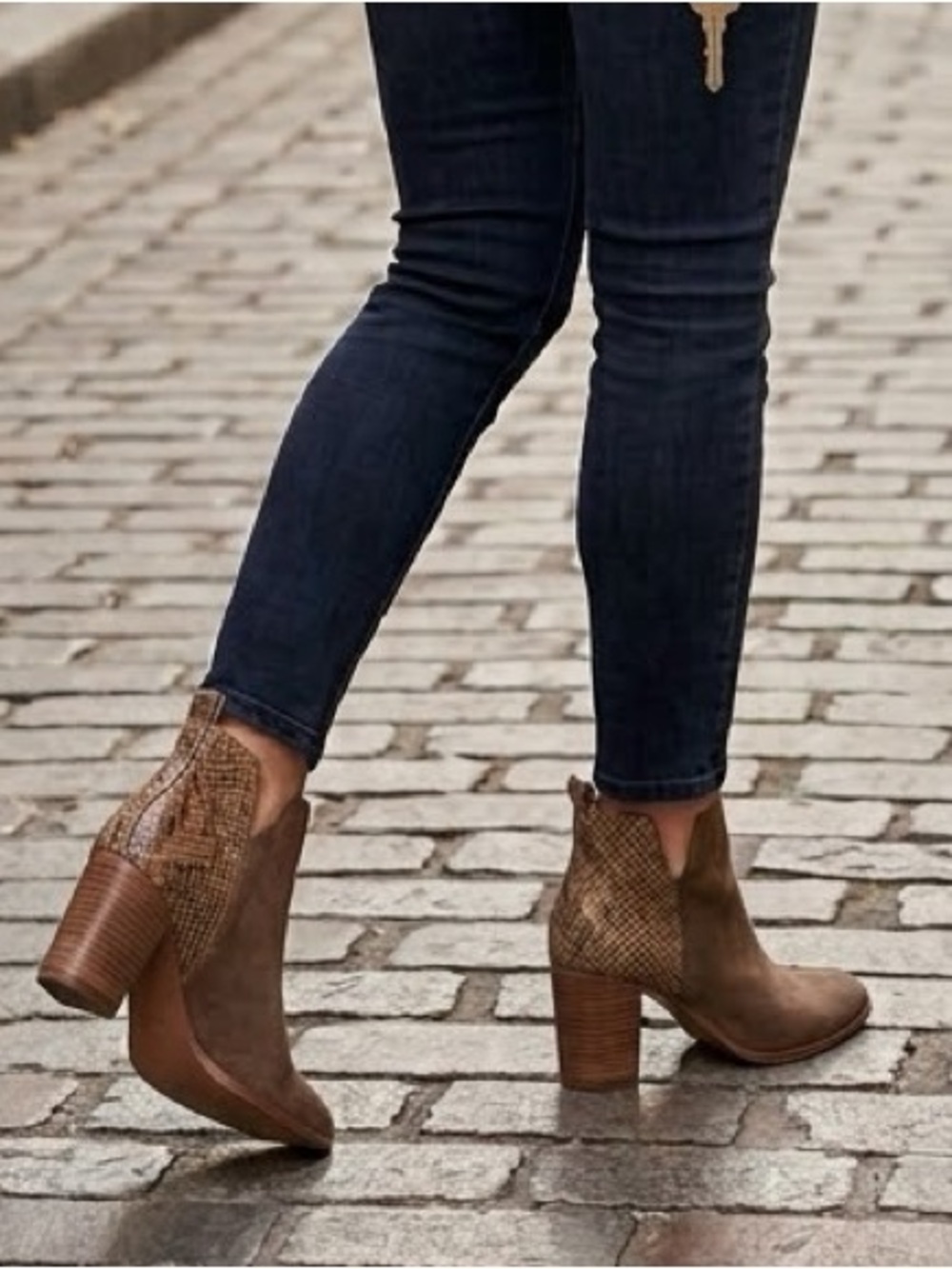 NIB Kaanas Elche Bootie Size 10